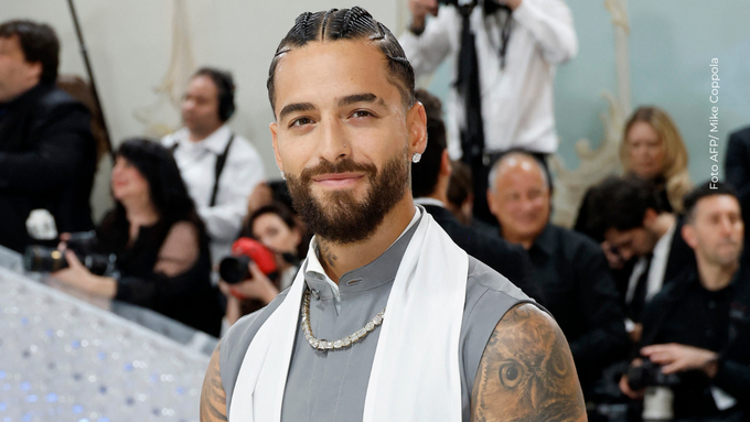 Así fue el momento inesperado que dejó a Maluma sin un accesorio en CDMX. Así fue el momento inesperado que dejó a Maluma sin un accesorio en CDMX.