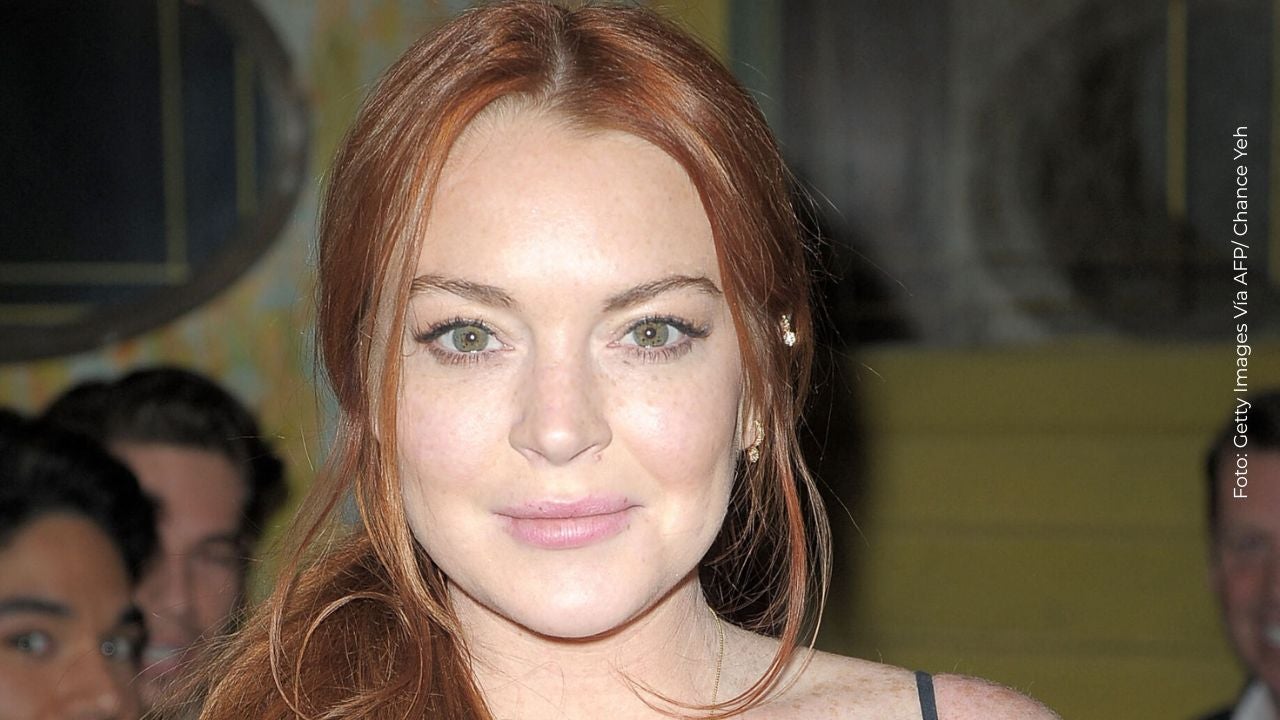Lindsay Lohan posando Love X Fashion X Art de Domingo Zapata en The Box