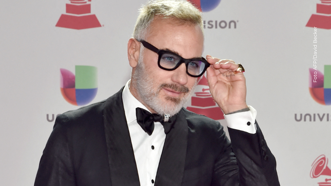 Gianluca Vacchi celebró su cumpleaños 58 con un evento junto a un lago y colinas. Gianluca Vacchi celebró su cumpleaños 58 con un evento junto a un lago y colinas.