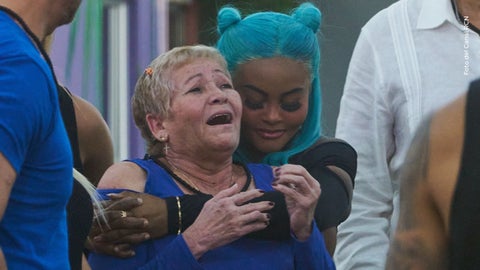 el esperado reencuentro de La Jesuu y La Abuela