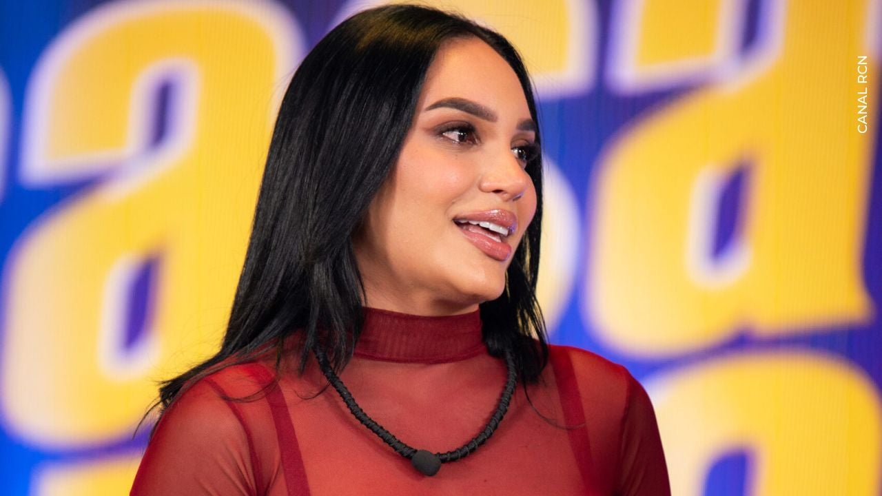 Andrea Valdiri en fiesta de mariachis con su mamá