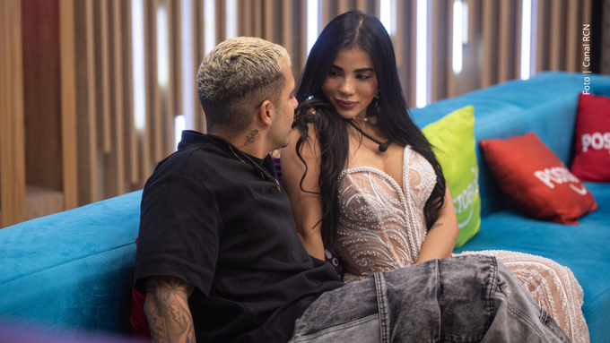 Andrés Altafulla y Karina García en La casa de los famosos Colombia.