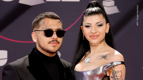 Christian Nodal y Cazzu asisten a la 23.ª Entrega Anual del Latin GRAMMY.