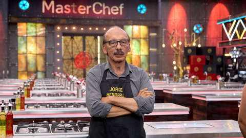 Jorge Herrera en la cocina de Masterchef Celebrity 2025