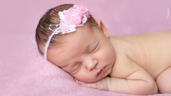 Una bebé en Córdoba recibe el nombre Chat Yipiti y sorprende en redes sociales