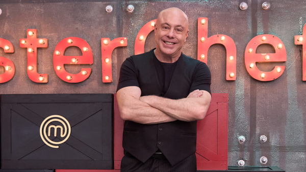 Jorge Rausch publica foto romántica y desata rumores sobre nueva pareja: ¿quién es?