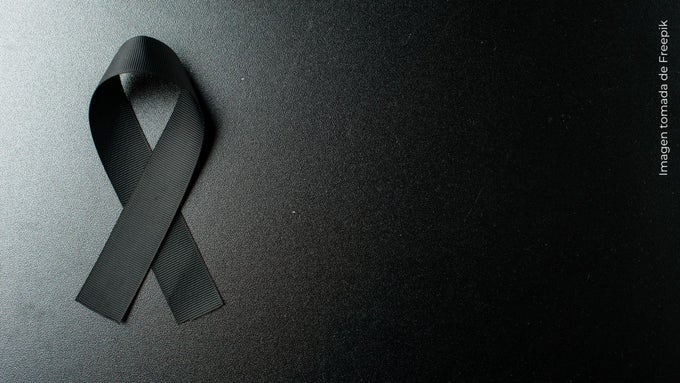 Falleció un miembro de la producción de Emily en París Falleció a sus 47 años, en medio de la grabación, un miembro de la producción de Emily en París.