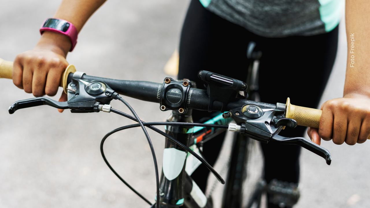 ¿Alguna vez te preguntaste por qué nunca olvidas montar en bicicleta? La ciencia tiene la explicación y es fascinante.