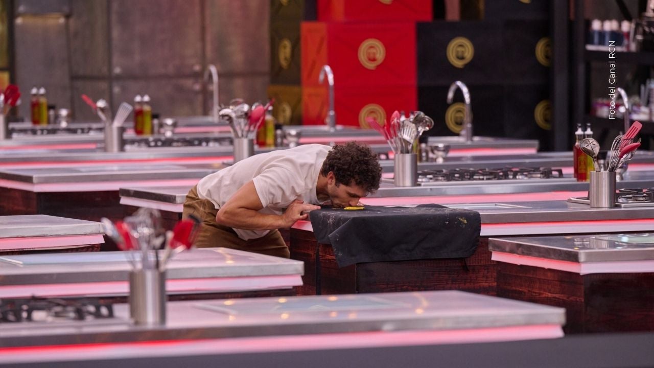 Julián Zuluaga dijo 'adiós' a MasterChef Celebrity Julián Zuluaga dijo 'adiós' a MasterChef Celebrity