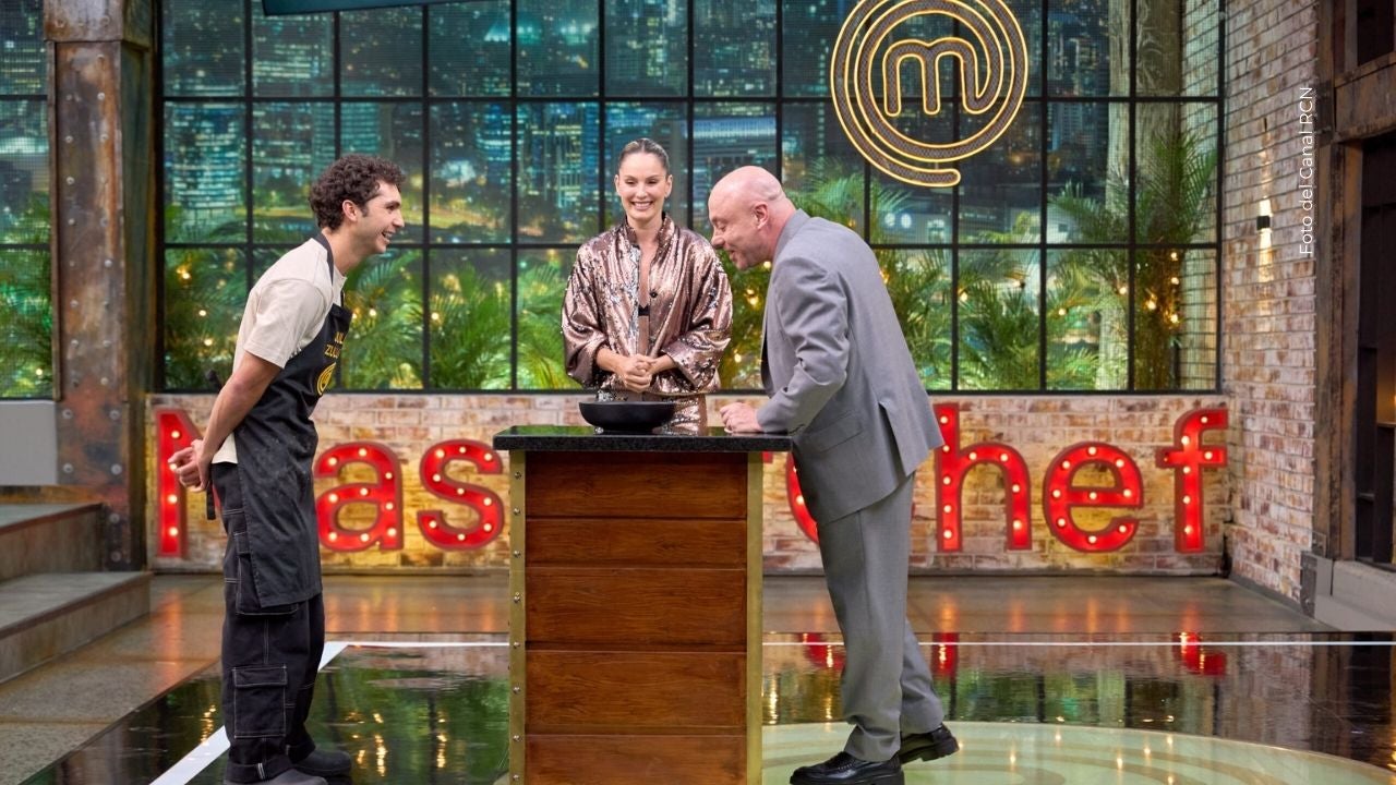 Julián Zuluaga presentó su receta ante el jurado Julián Zuluaga presentó su receta ante el jurado
