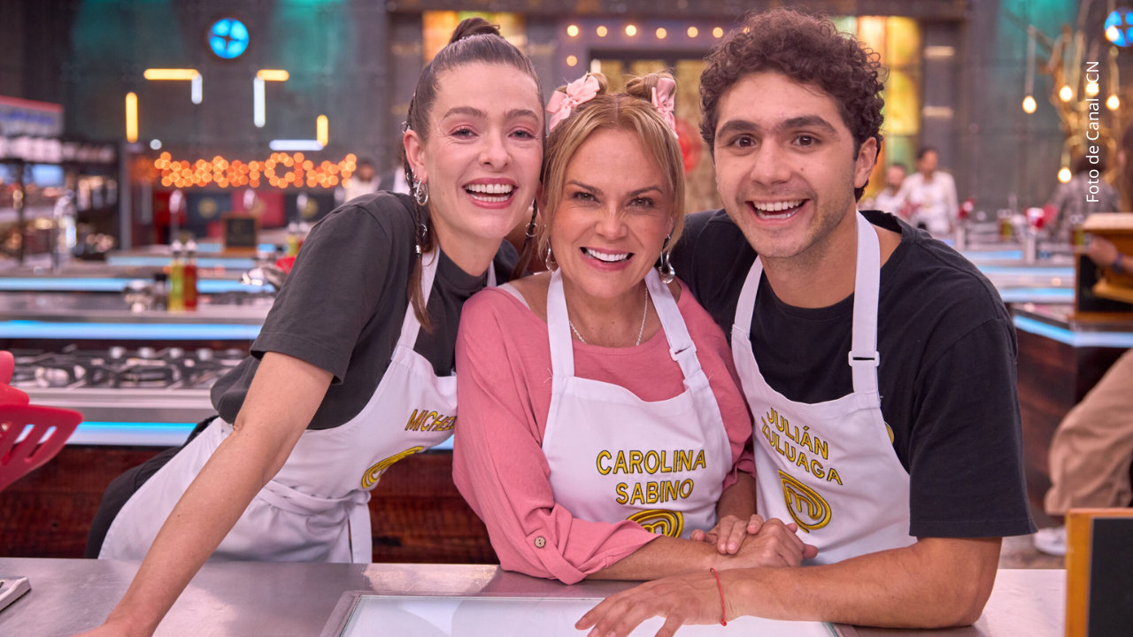 Julián Zuluaga, Carolina Sabino y Michelle Rouillard en MasterChef Celebrity 2025.