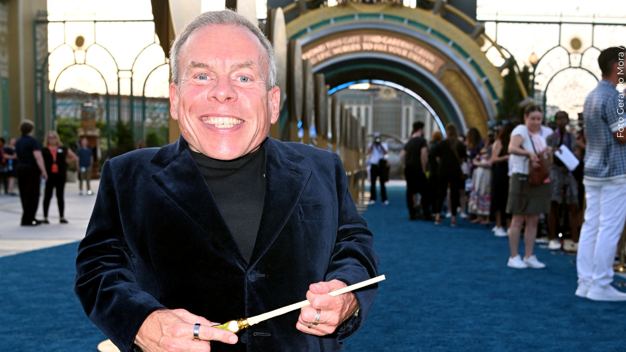 Warwick Davis