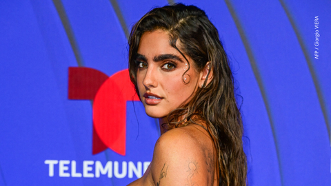 Isabella Ladera asiste a los Premios Billboard de la Música Latina 2024.