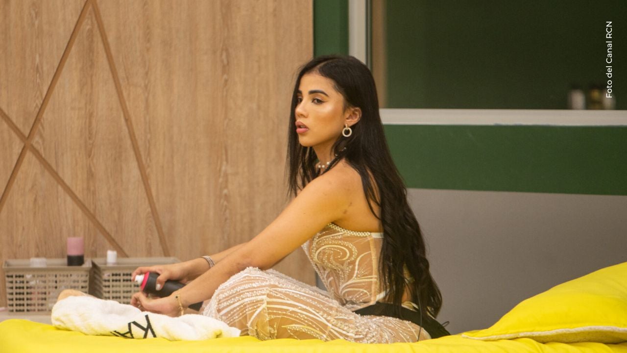 Karina García sorprendió al cortar su en vivo en TikTok por un imprevisto