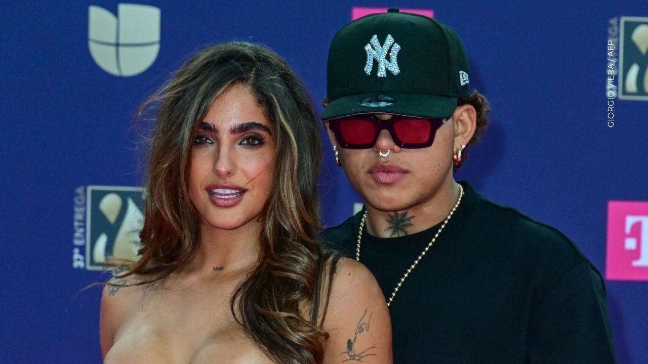 Isabella Ladera junto al cantante colombiano Beéle