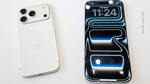 iPhone 17