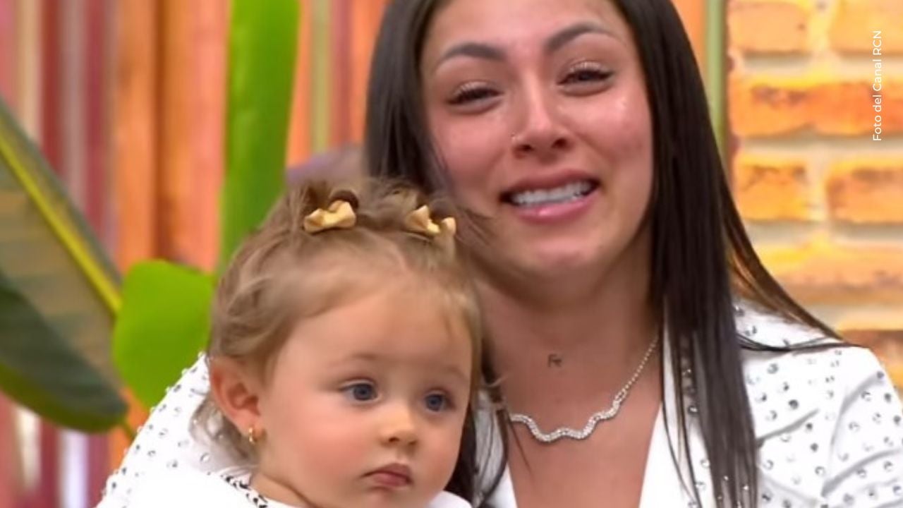 Karol Samantha compartió emotiva foto de Epa Colombia con su hija