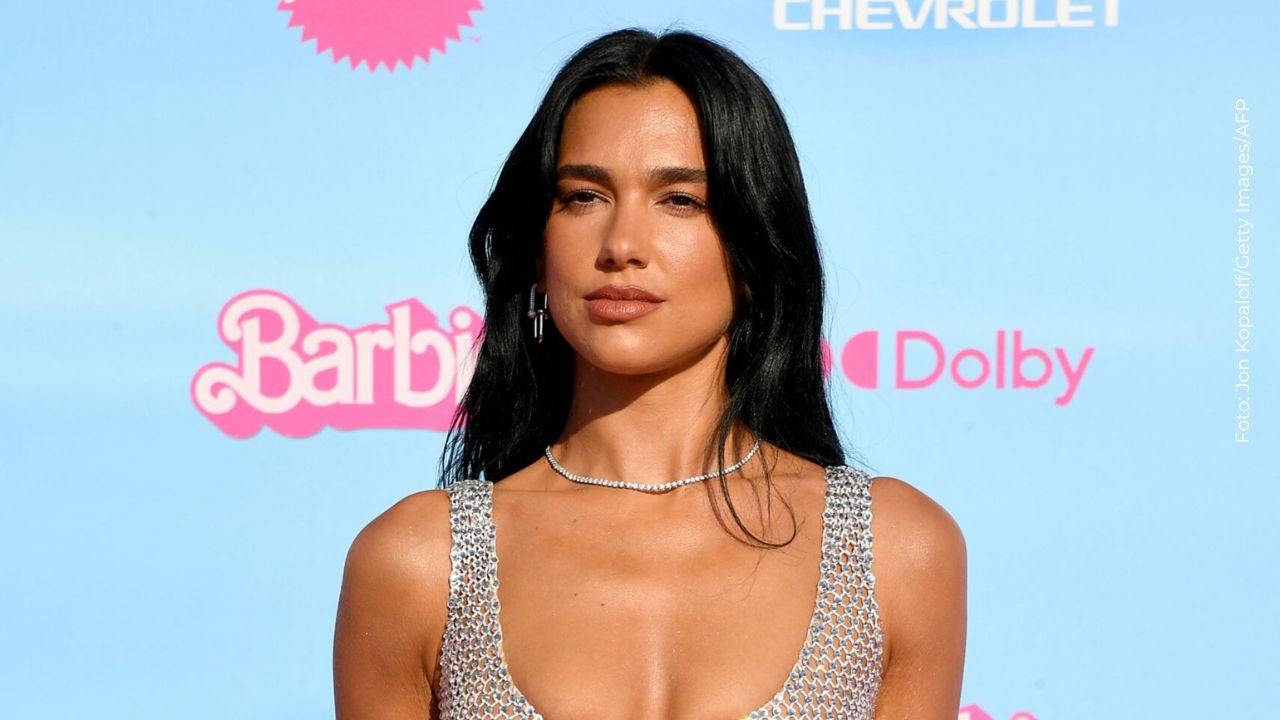 Dua Lipa, cantante británica en el estreno mundial de la película 'Barbie'