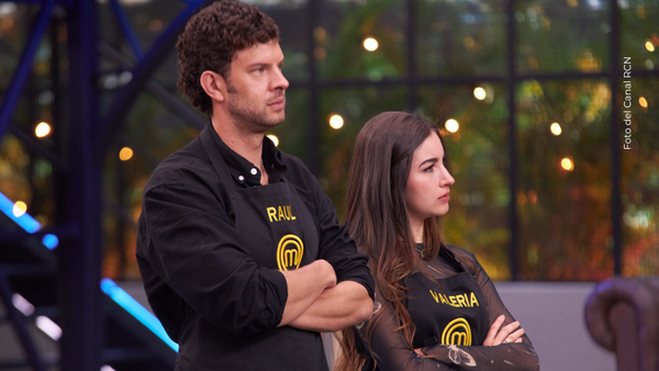 Raúl Ocampo y Valeria Aguilar se entregaron directo a la eliminación de MasterChef: "Absurdo" Raúl Ocampo y Valeria Aguilar se entregaron directo a la eliminación de MasterChef: "Absurdo"