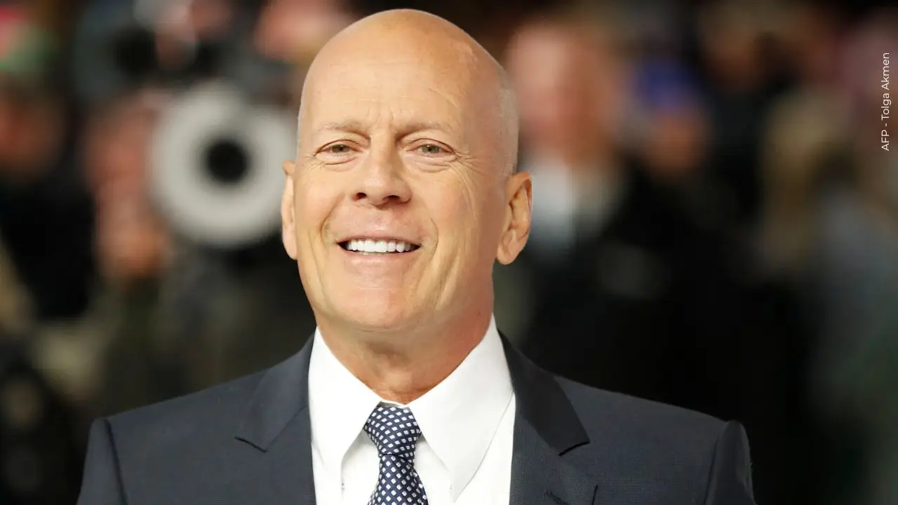 Bruce Willis debió retirarse de la actuación ante el deterioro de su enfermedad. Foto: AFP / Tolga Akmen