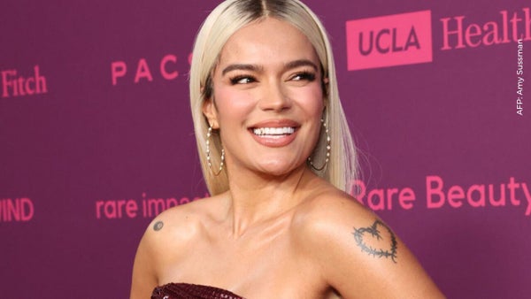 Karol G rompió en llanto tras su presentación en el Vaticano Karol G rompió en llanto tras su presentación en el Vaticano