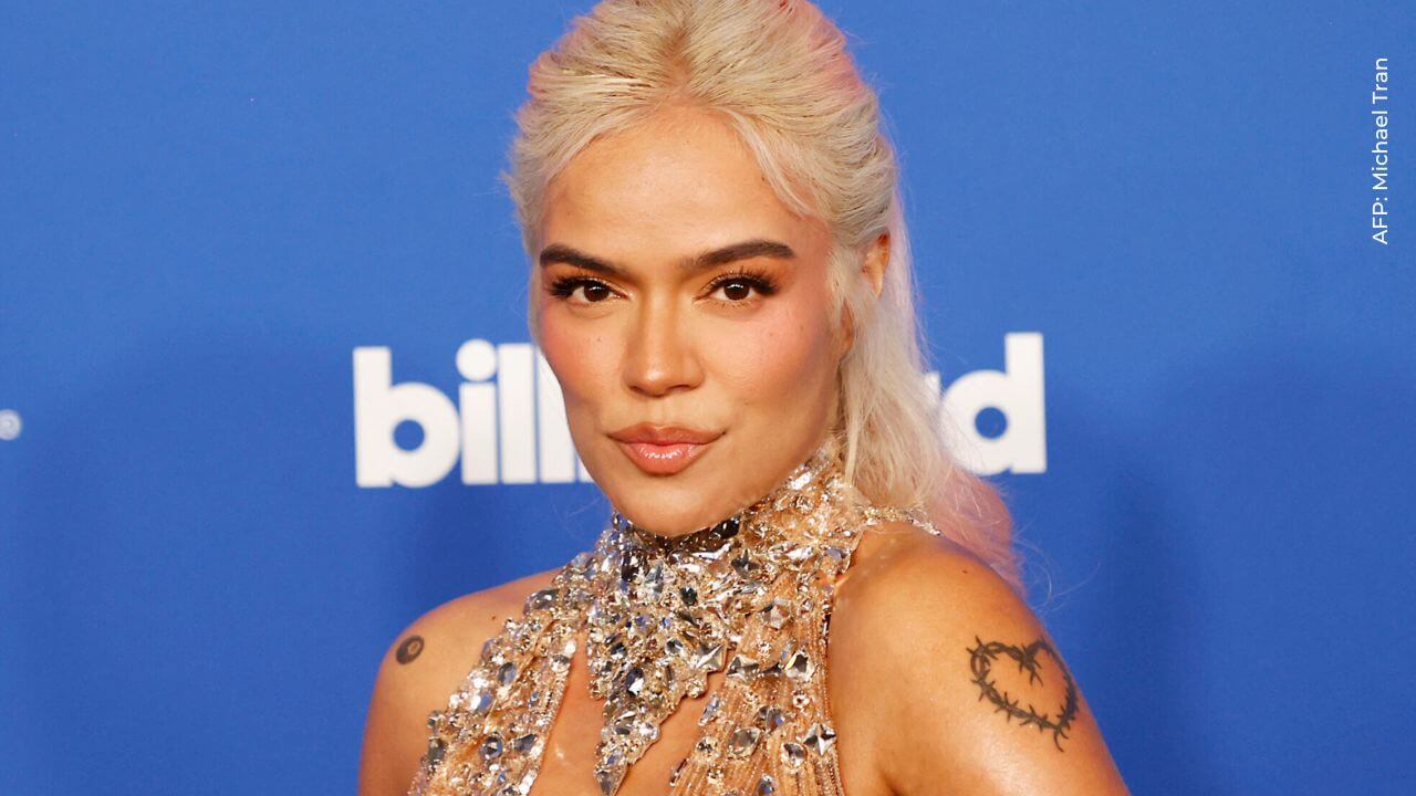 Karol G emocionada tras show en el Vaticano