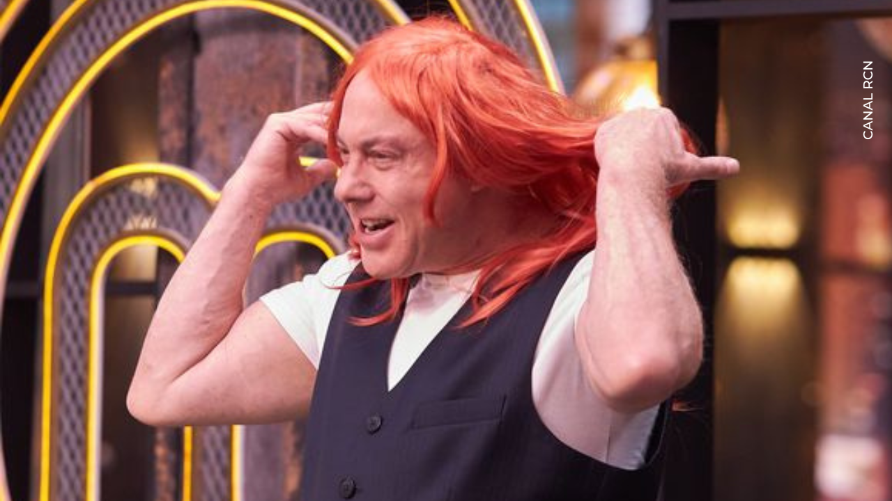 Jorge Rausch con peluca en MasterChef Celebrity