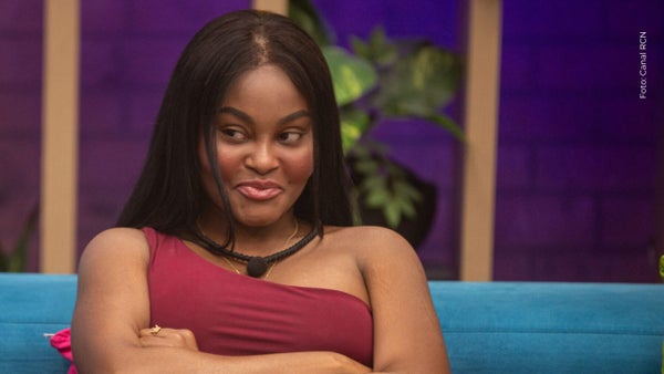 La Jesuu reacciona a fan que la crítica en redes y envía contundente mensaje: “conocido mío” La Jesuu reacciona a fan que la crítica en redes y envía contundente mensaje: “conocido mío”