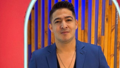 Julián Daza presentó su nuevo sencillo "Yo soy rico"