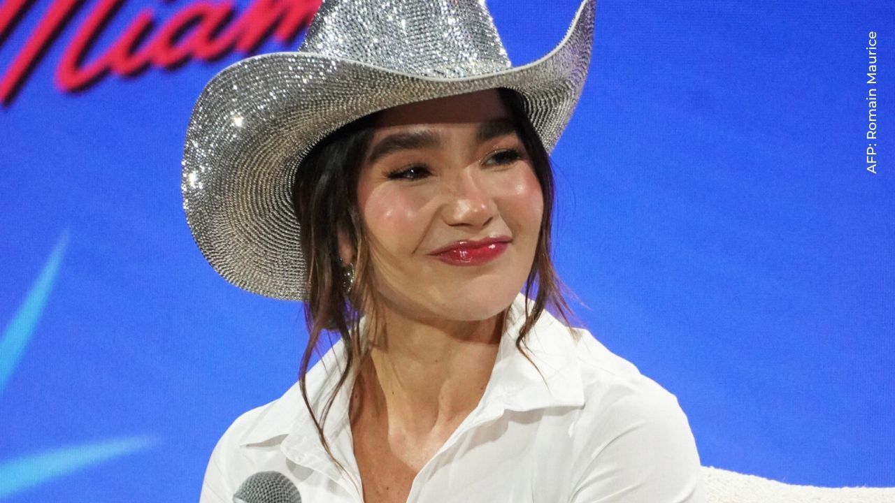 Paola Jara sueña estar cantando con su hija Emiliaa