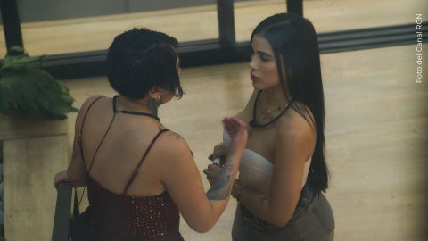 Yina Calderón sí traicionó a Karina García en La casa de los famosos Colombia y lo confesó en stream con Westcol.