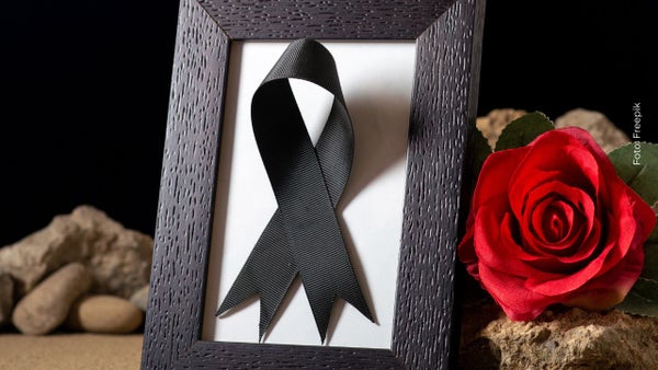 ¡Luto en el periodismo! Falleció reconocido presentador de noticias a sus 51 años: esto se sabe