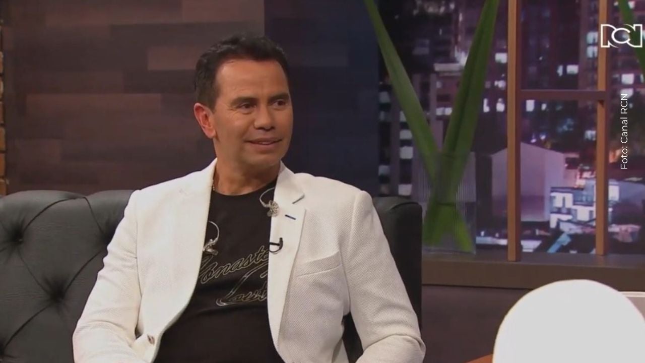 Jhonny Rivera se casará en febrero de 2026 con Jenny López