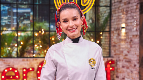 Paola Rey fue recibida con aplausos y abrazos por los participantes de MasterChef Celebrity.