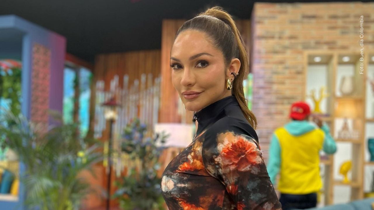 Kimberly Reyes deslumbra con el increíble regalo de rosas que recibió