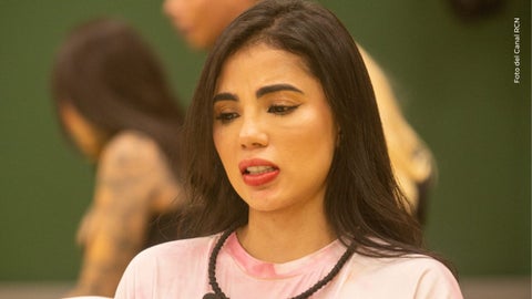 La foto de Karina García que tiene a todos hablando: ¿tiene seis dedos en un pie?