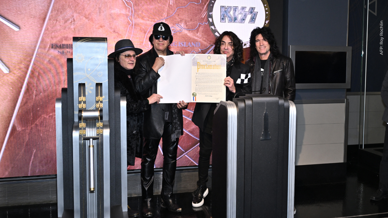 Reconocido integrante de Kiss causa preocupación tras grave accidente: esto se sabe