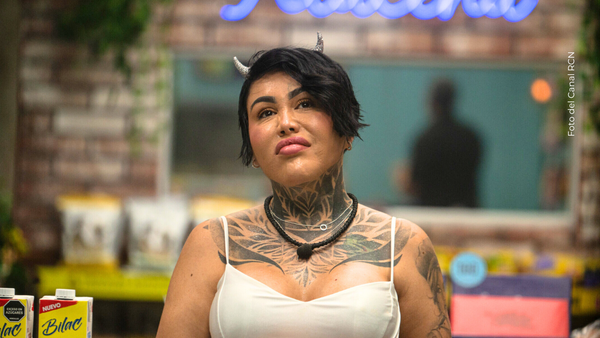 La pregunta que acorraló a Yina Calderón en vivo: ¿Por qué ataca a todo el mundo? | VIDEO La pregunta que acorraló a Yina Calderón en vivo: ¿Por qué ataca a todo el mundo? | VIDEO