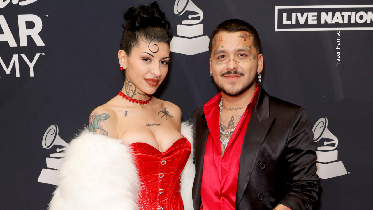 Cazzu y Christian Nodal asisten a la Gala Persona del Año 2022 de La Academia Latina de la Grabación en honor a Marco Antonio Solís en el Michelob ULTRA Arena.