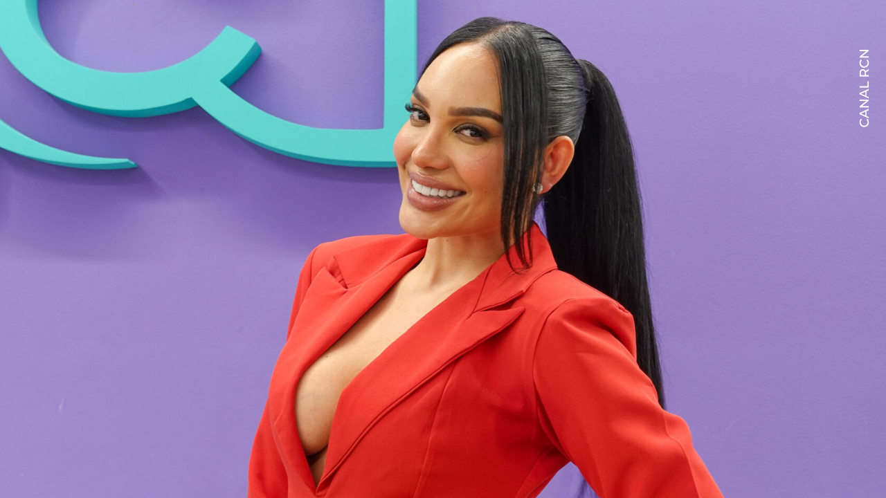 Andrea Valdiri se sincera sobre sus relaciones