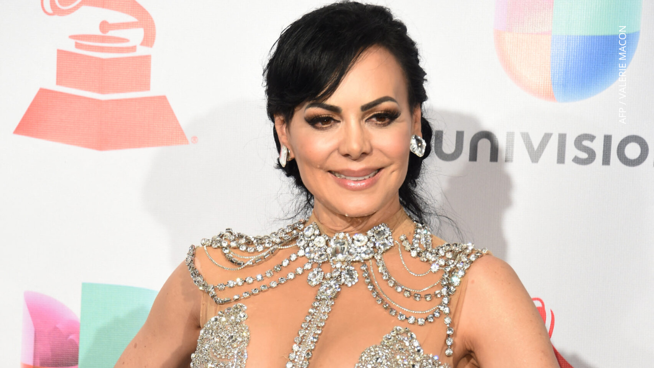 La razón por la que Maribel Guardia decidió mudarse de casa Maribel Guardia posa en la sala de prensa durante la 18.a Entrega Anual de los Premios Grammy Latinos.