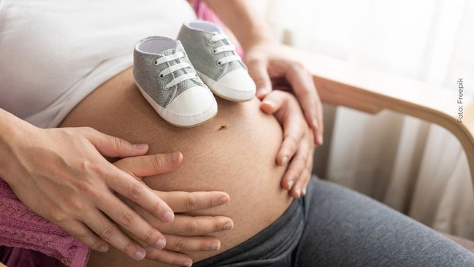 Mujer venezolana revela cómo durante su embarazo su rostro sufrió un cambio drástico Mujer de 27 años muestra el drástico cambio que tuvo en su rostro durante su embarazo