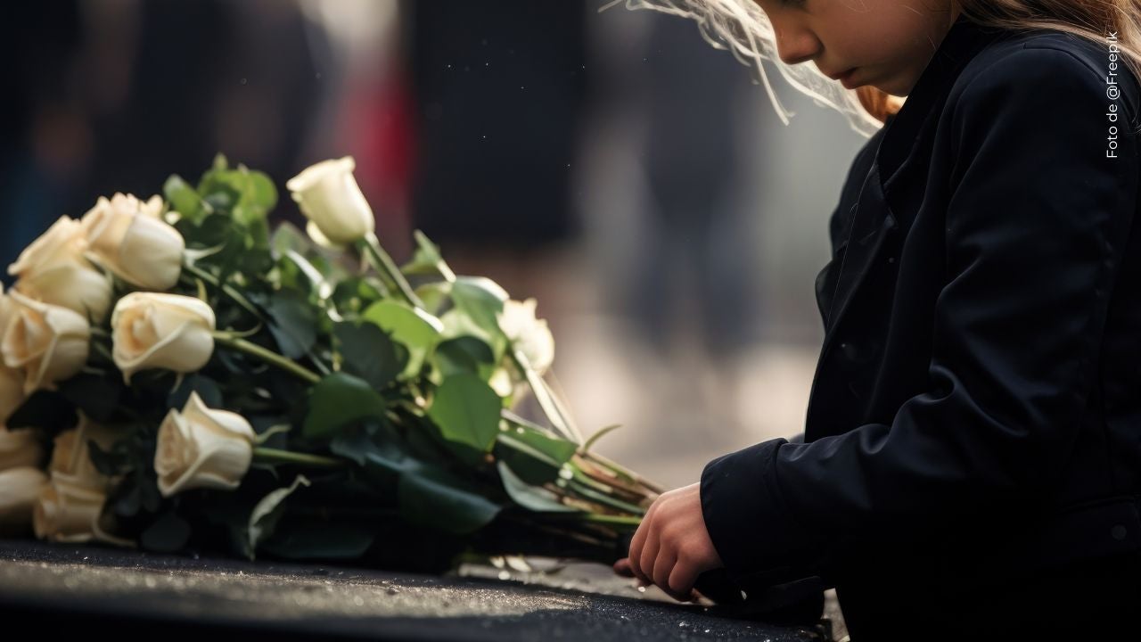 Revelan lo que dijo la pequeña hija de Baby Demoni frente al ataúd de su madre