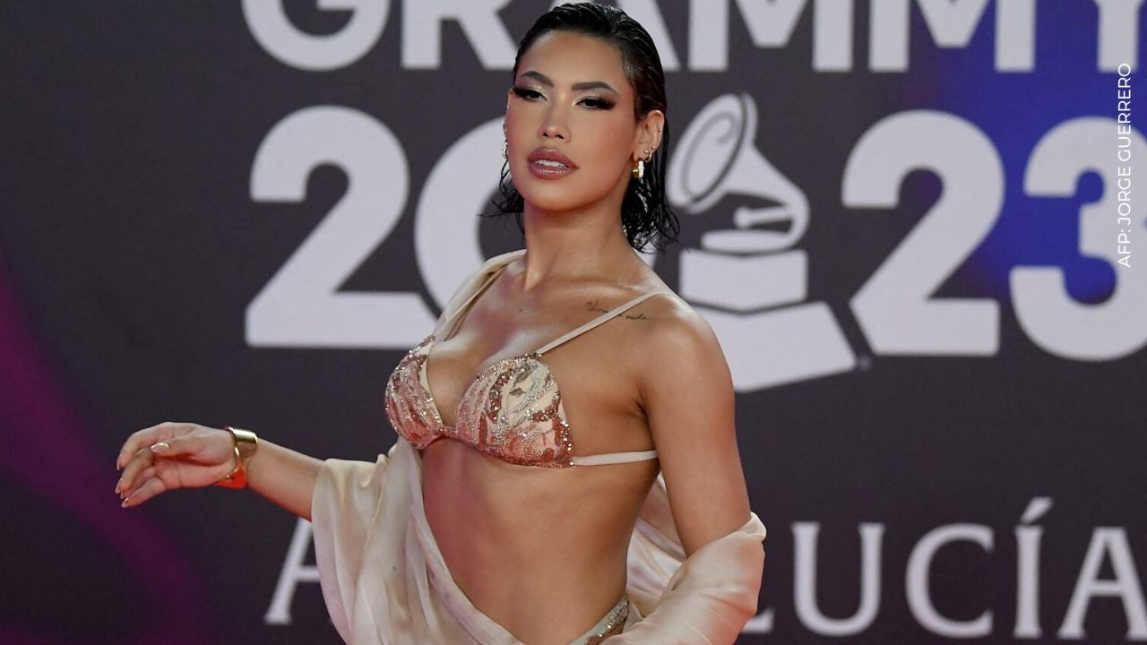 Ana del Castillo perdió diente por un dulce