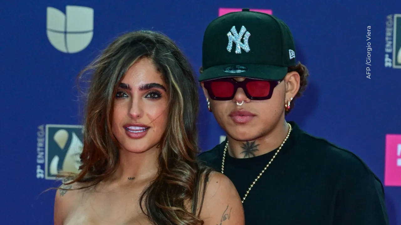 Novio de Isabella Ladera explicó por qué habló con Cara, ex de Beéle. Novio de Isabella Ladera reveló por qué habló con ex de Beéle.