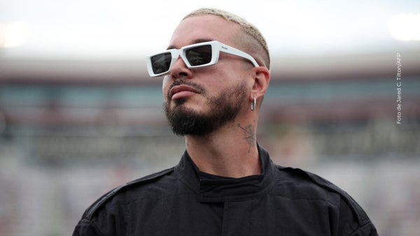 J Balvin se arrepiente de su nuevo cambio de look: “Es la última vez que lo hago”