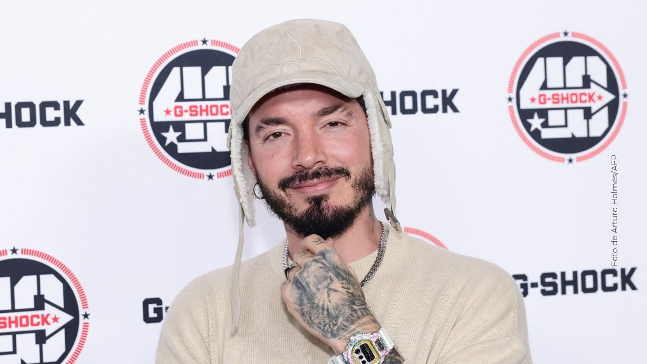 J Balvin sorprende a sus fans con su cambio de imagen.