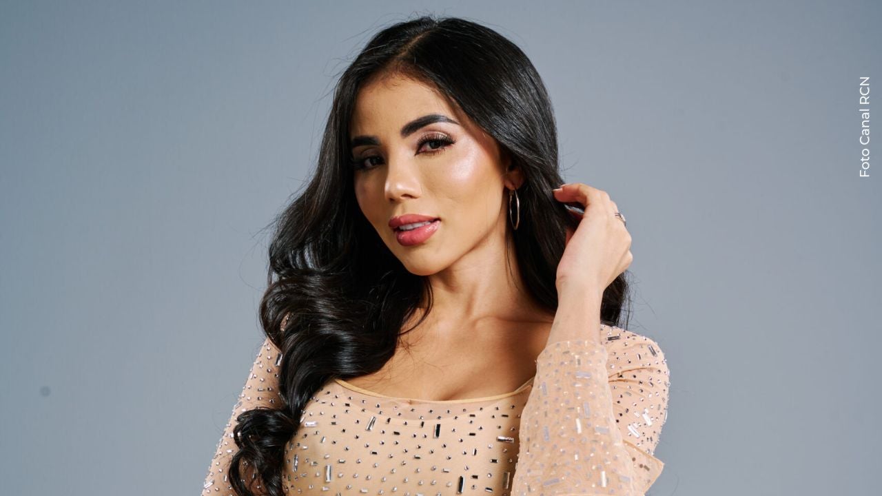 Karina García Karina García enamoró con su outfit en estreno de ‘La mansión de Luinny’