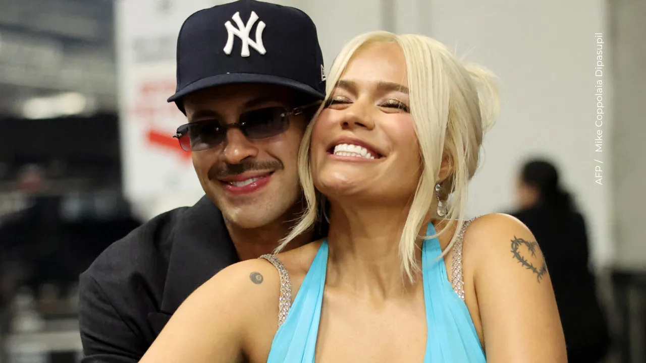 Karol G canta despechada en medio de rumores de su ruptura