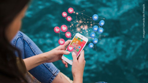 Influencer JuanDa celebra su cumpleaños con amigos y conmueve con mensaje sobre su sentdo de la vida.